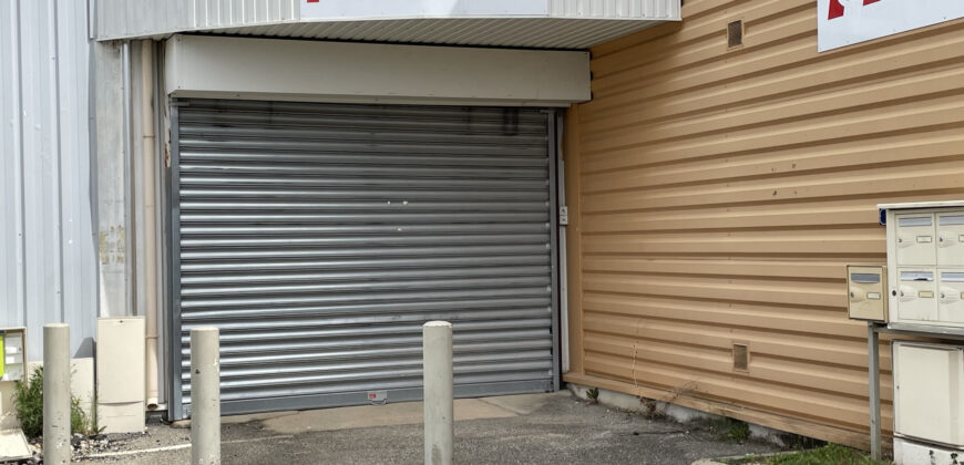 Réf : TL1559,Local commercial de 70 m2 à louer dans galerie marchande à Anneyron,26140