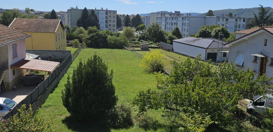 Réf : TV1597,Maison à rénover avec grand terrain à St Rambert d&rsquo;Albon,26140