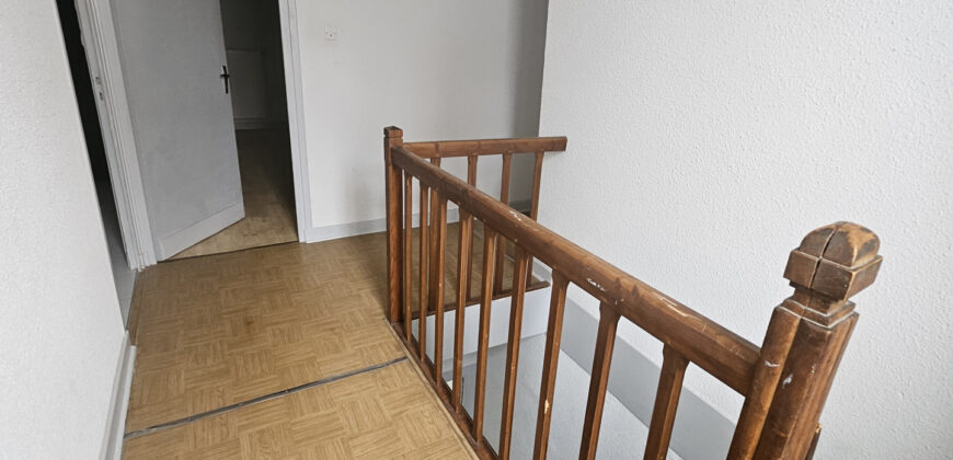 Réf : 1594,À VENDRE   Charmante Villa T4 de 122 m2 avec sous-sol complet et terrain arboré de 665 m2 !,26140
