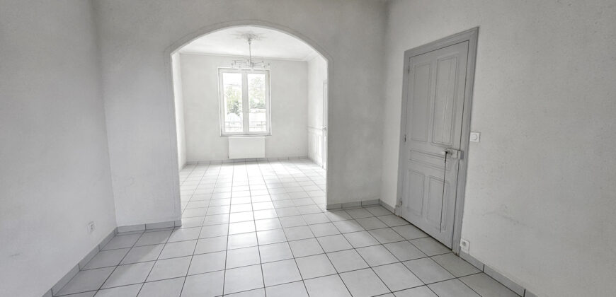 Réf : 1594,À VENDRE   Charmante Villa T4 de 122 m2 avec sous-sol complet et terrain arboré de 665 m2 !,26140
