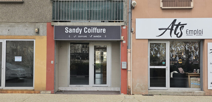 Réf : 575,Local commercial 30m2 sur le Péage de Roussillon,38550