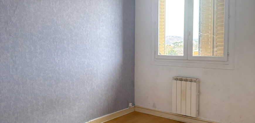 Réf : en cours,Appartement T3 55m2 avec balcon – Centre Roussillon,38150