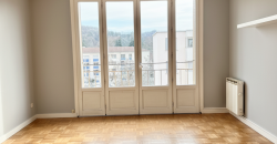 Réf : en cours,Appartement T3 55m2 avec balcon – Centre Roussillon,38150