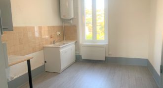 Réf : 167,Appartement T2 à Saint-Rambert-D&rsquo;Albon dans quatier calme,26140