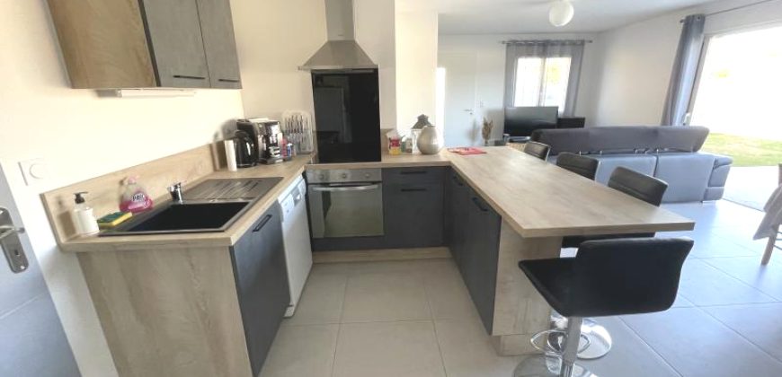 Réf : G508-2,Villa plain pied T4,26140
