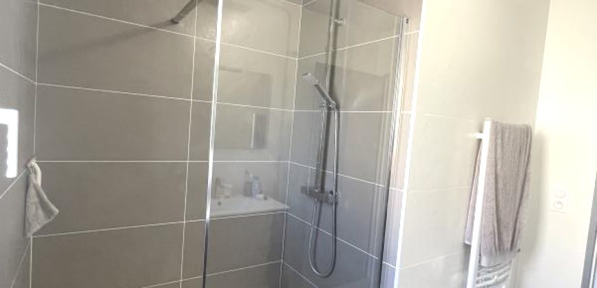 Réf : G508-2,Villa plain pied T4,26140
