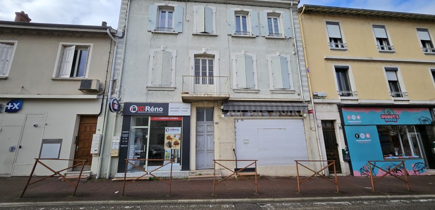 Réf : TV1624,Immeuble de rendement à St Rambert d&rsquo;Albon,26140