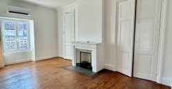 Réf : G549-A7,Appartement T2 rénové 54.9m2,07100