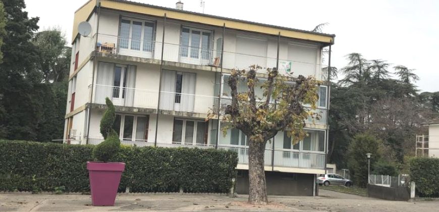Réf : G510,T2 AVEC BALCON à Roussillon,38150