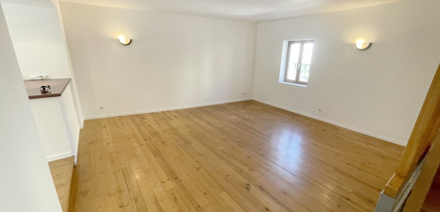 Réf : G227-1,T2 DUPLEX CENTRE ST RAMBERT,26140