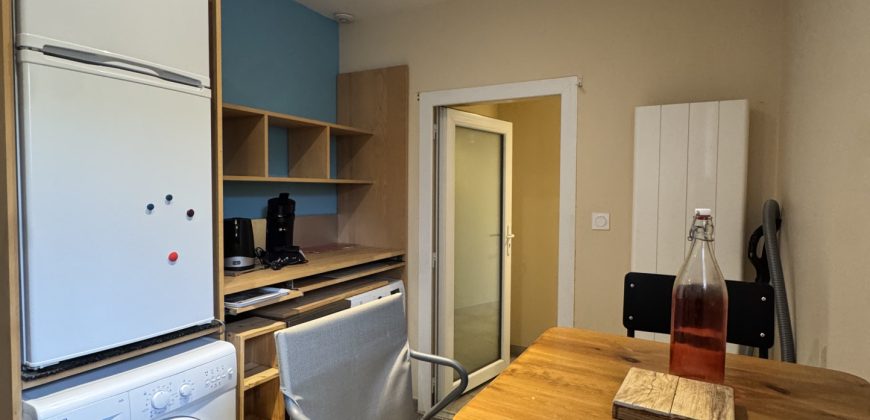Réf : G670,Appartement T3 meublé de  51.9m2,07340