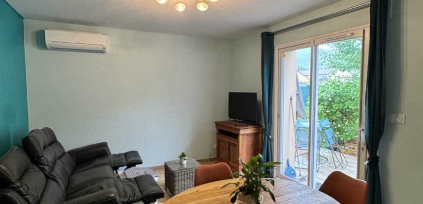 Réf : G670,Appartement T3 meublé de  51.9m2,07340