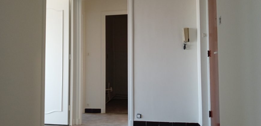 Réf : TV1606,Appartement T2 -55M2 avec balcon,38150