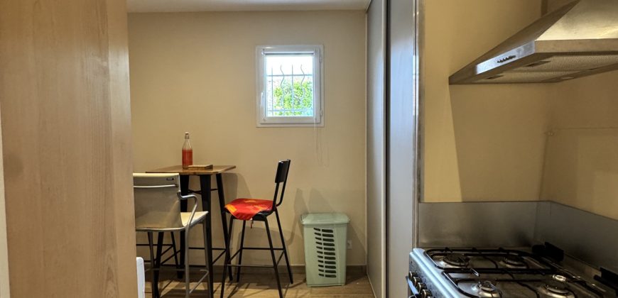 Réf : G670,Appartement T3 meublé de  51.9m2,07340