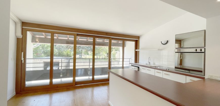 Réf : G227-1,T2 DUPLEX CENTRE ST RAMBERT,26140