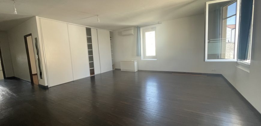 Réf : G674,T4 avec jardin,26140