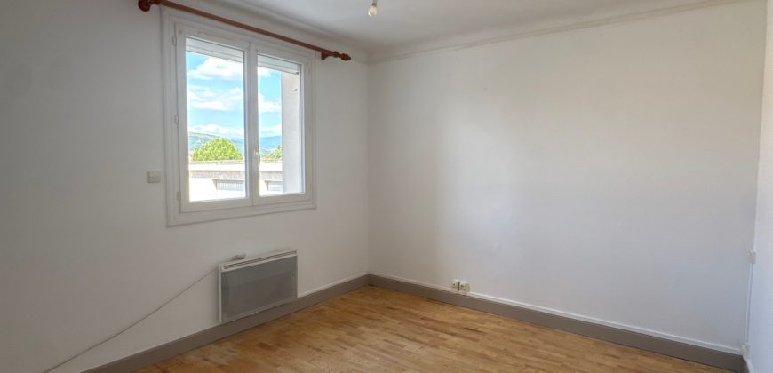 Réf : G557,St Rambert centre – T3 rdc,26140