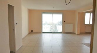 Réf : G333,Appartement T4 à louer centre Saint Rambert d&rsquo;Albon loyer avec chauffage compris,26140