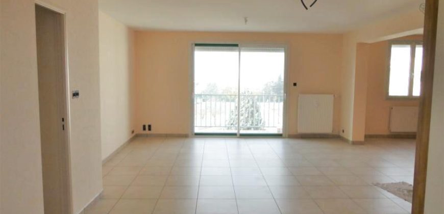 Réf : G333,Appartement T4 à louer centre Saint Rambert d&rsquo;Albon loyer avec chauffage compris,26140