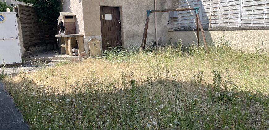 Réf : G674,T4 avec jardin,26140