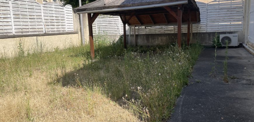 Réf : G674,T4 avec jardin,26140