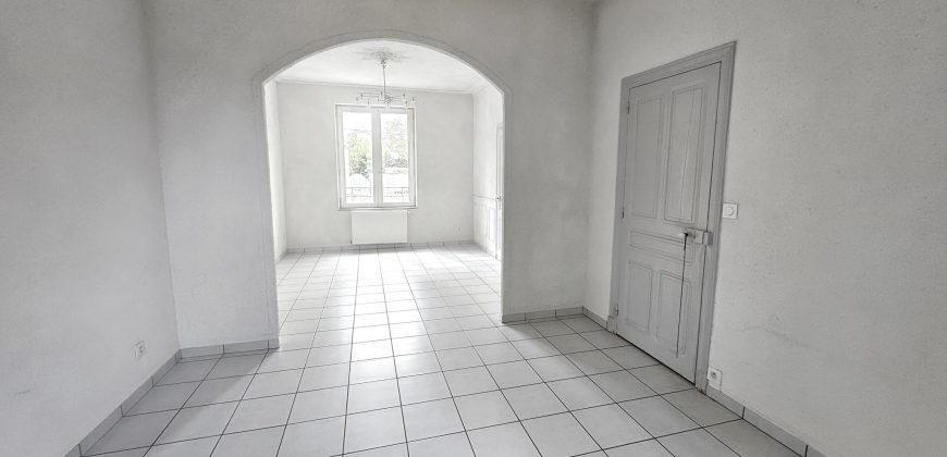 Réf : 1594,À VENDRE   Charmante Villa T4 de 122 m2 avec sous-sol complet et terrain arboré de 665 m2 !,26140
