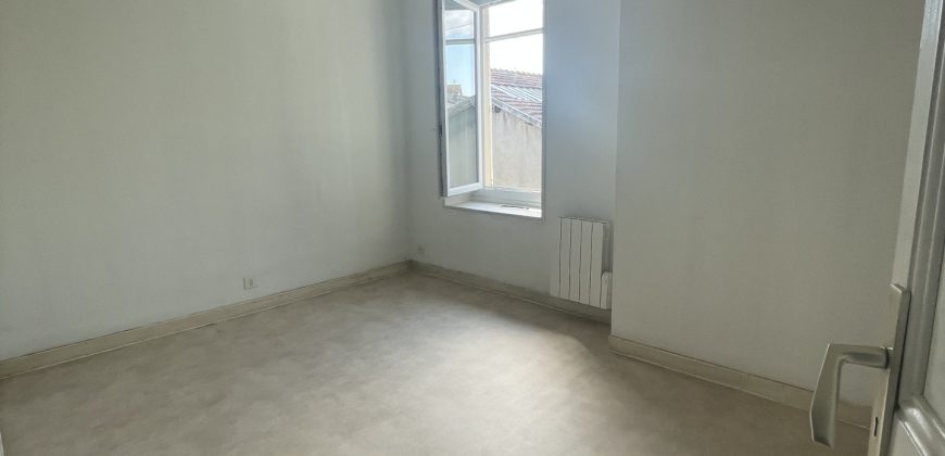 Réf : G674,T4 avec jardin,26140
