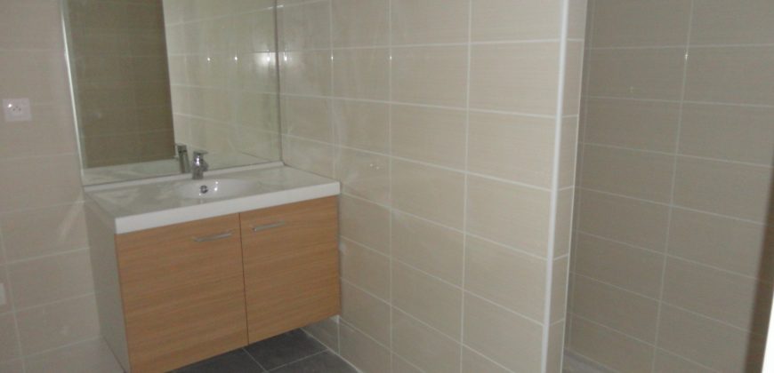 Réf : G513-102,Appartement T3,26140