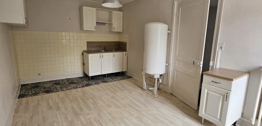 Réf : G285-2,Appartement T3 à louer sur Epinouze,26210