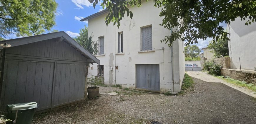 Réf : 1594,À VENDRE   Charmante Villa T4 de 122 m2 avec sous-sol complet et terrain arboré de 665 m2 !,26140