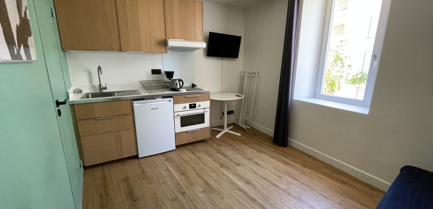 Réf : G645-3,Beau studio meublé à ANNEYRON,26140