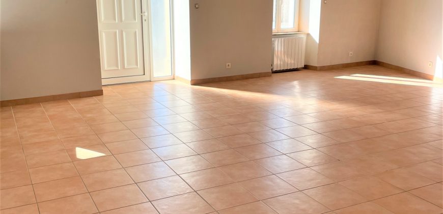 Réf : G463, ANNEYRON T3 RDC – GARAGE,26140