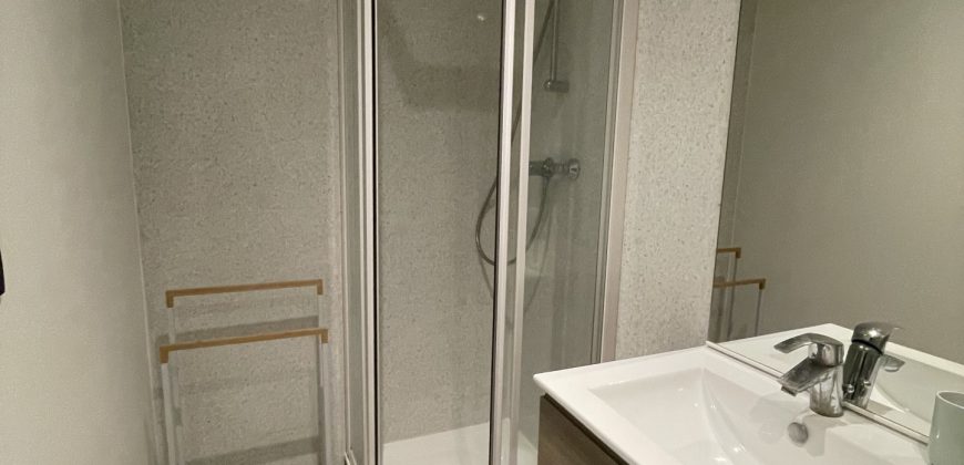Réf : G645-3,Beau studio meublé à ANNEYRON,26140