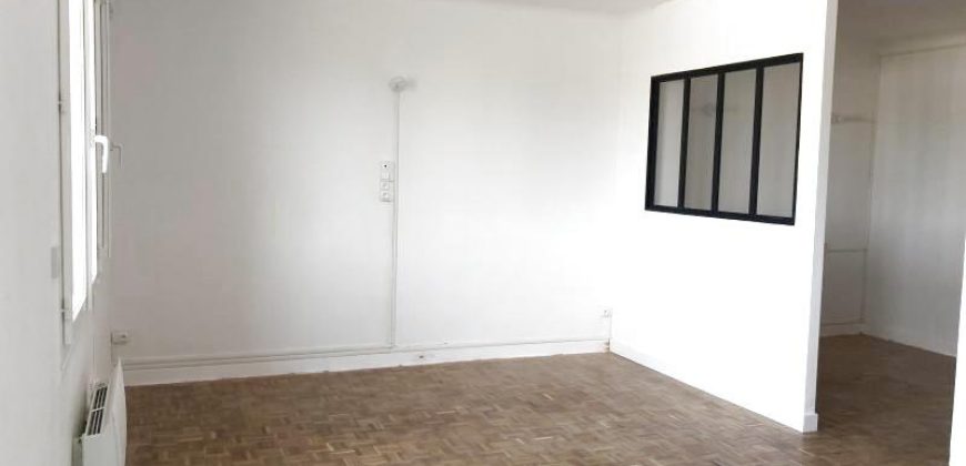 Réf : G468-2G,Appartement – 2 pièces – 43 m2,26140