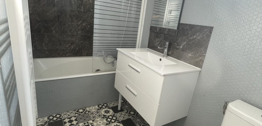Réf : G442,Maison de village T3 avec Jardin,26210