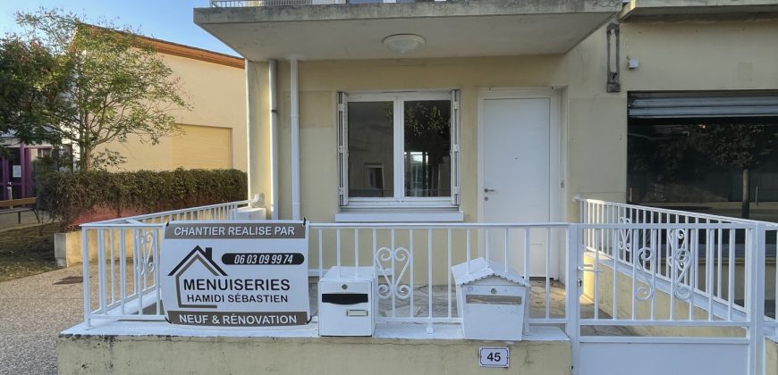 Réf : G442,Maison de village T3 avec Jardin,26210