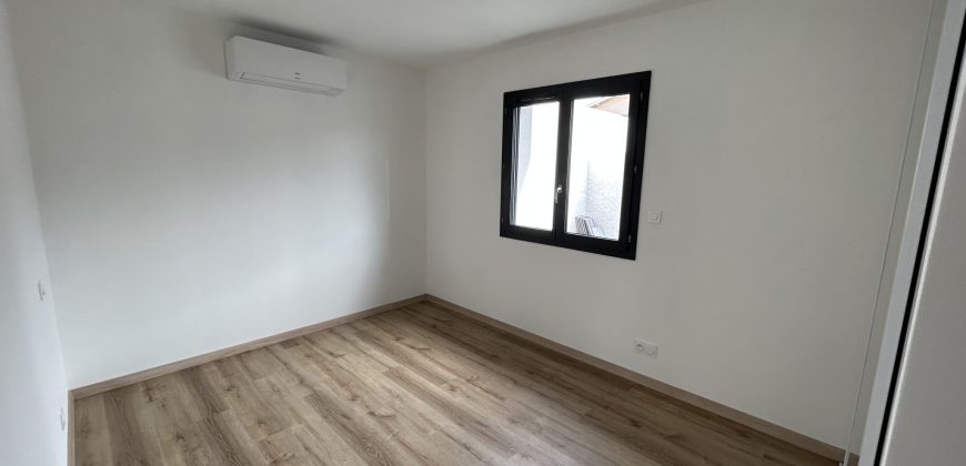 Réf : G570-C,Villa T3 de plain pied,26140