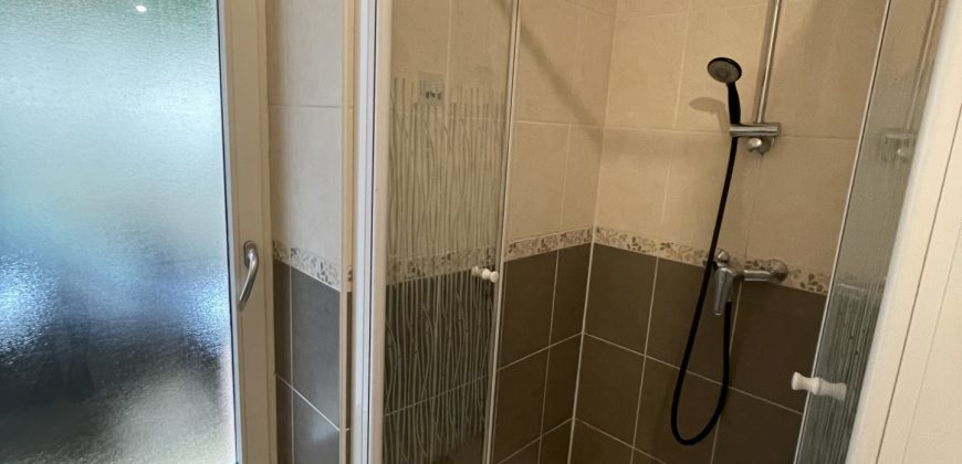Réf : G251,Appartement T4,26210