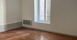Réf : G549-A5,Appartement T4 rénové,07100